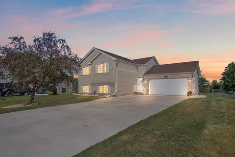 4831 Aspen St, Hampton, MN 55031