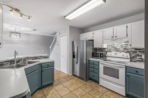 9906 Fillmore St NE, Blaine, MN 55434