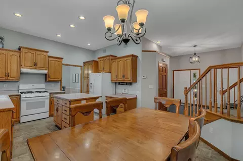 609 Oak Ct, Saint Cloud, MN 56304 photo 10