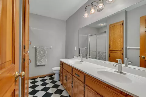 609 Oak Ct, Saint Cloud, MN 56304 photo 18