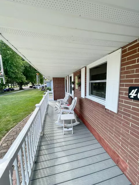Exterior - 401 White St N, Comfrey, MN 56019 photo 8 of 17