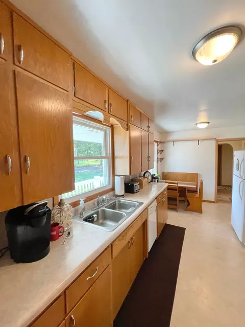 Kitchen - 401 White St N, Comfrey, MN 56019 photo 10 of 11