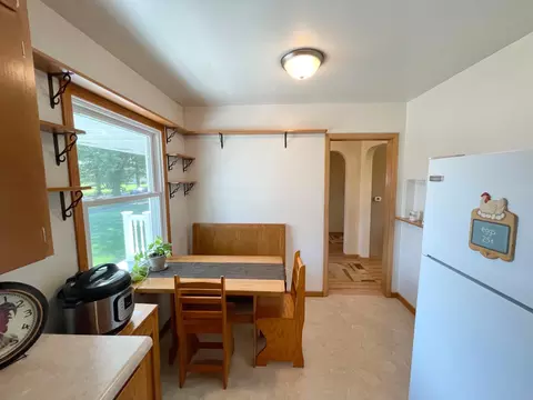 Kitchen - 401 White St N, Comfrey, MN 56019 photo 5 of 11