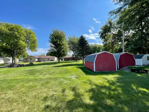 Exterior - 401 White St N, Comfrey, MN 56019 photo 2 of 17