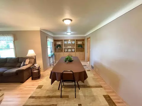 Dining - 401 White St N, Comfrey, MN 56019 photo 1 of 2