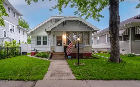 1389 Berkeley Ave, Saint Paul, MN 55105