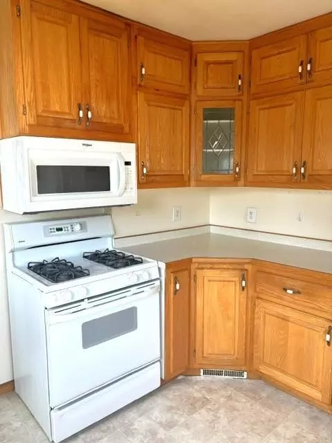 1389 Berkeley Ave, Saint Paul, MN 55105 photo 6