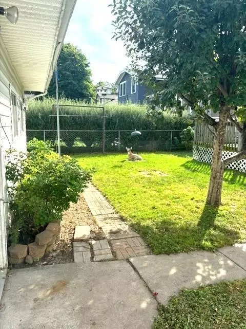 1389 Berkeley Ave, Saint Paul, MN 55105 photo 24