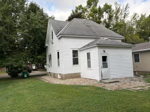 203 N Oak St, Hendricks, MN 56136 photo 2