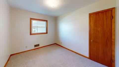 2233 Milo Ave, Albert Lea, MN 56007 photo 10