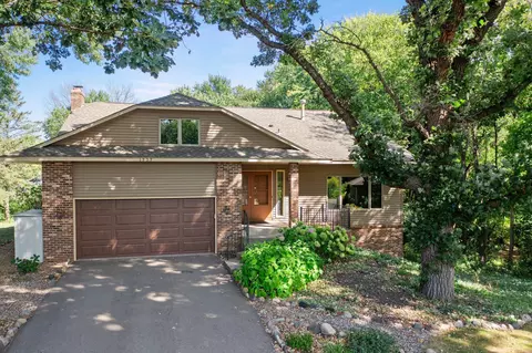 1737 Drake Dr, Eagan, MN 55122