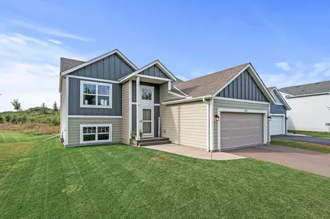 8726 149th Ave NW, Anoka, MN 55303