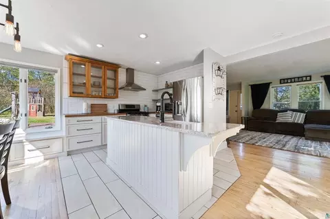 111 Riveness Rd, Duluth, MN 55811 photo 7