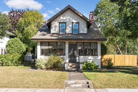 257 6th Ave S, South Saint Paul, MN 55075