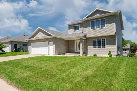 4529 Cornwall Dr NW, Rochester, MN 55901