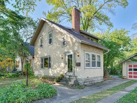 2100 Laurel Ave, Minneapolis, MN 55405
