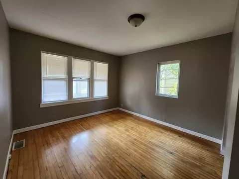 1237 7th St E, Saint Paul, MN 55106 photo 8