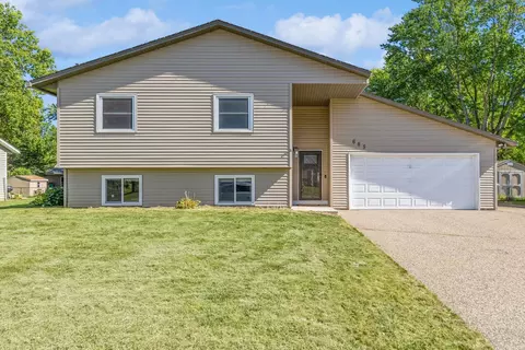 685 Sunrise Ave, Stillwater, MN 55082
