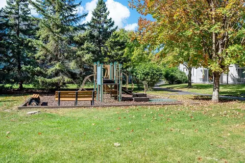 2227 Creekside Ct #104, Eagan, MN 55122 photo 8