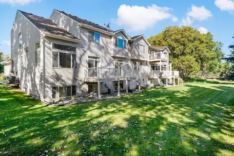 2227 Creekside Ct #104, Eagan, MN 55122 photo 2