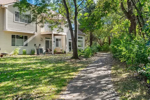 2227 Creekside Ct #104, Eagan, MN 55122 photo 7