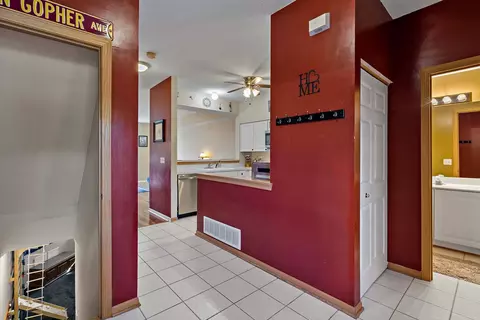 2227 Creekside Ct #104, Eagan, MN 55122 photo 10