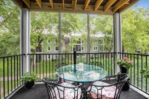 3020 Saint Albans Mill Rd #209, Hopkins, MN 55305