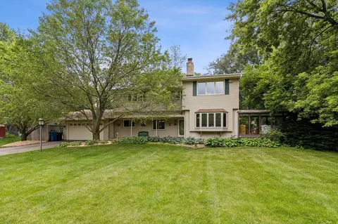 13017 Melody Ln, Minnetonka, MN 55305