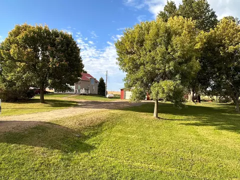 1690 60th St SE, Kerkhoven, MN 56252