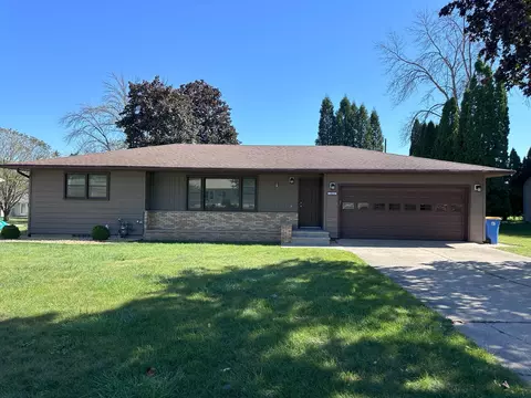 1011 Van Buren Ave, Owatonna, MN 55060