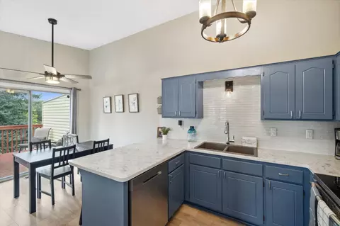 4449 Clover Ln #B, Eagan, MN 55122 photo 8