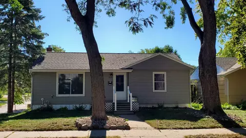 2118 Waukon Ave, Saint Paul, MN 55119