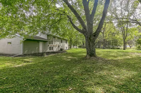 421 13th Ave NW, Waseca, MN 56093 photo 7