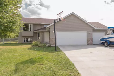 901 Forest City Blvd NW, Maple Lake, MN 55358