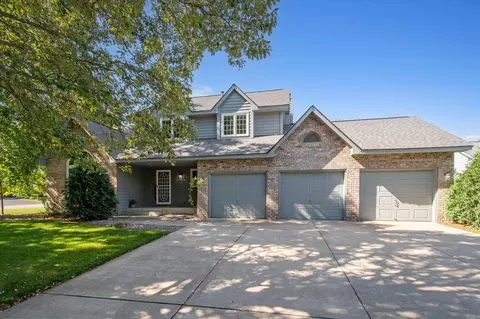 3702 Dunbar Knl, Brooklyn Park, MN 55443