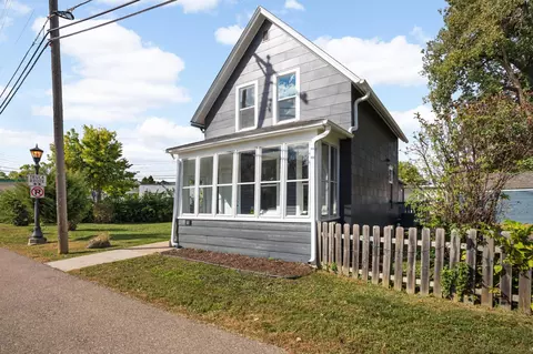 881 Otto Ave, Saint Paul, MN 55102