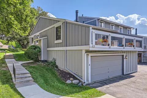 110966 Von Hertzen Cir, Chaska, MN 55318