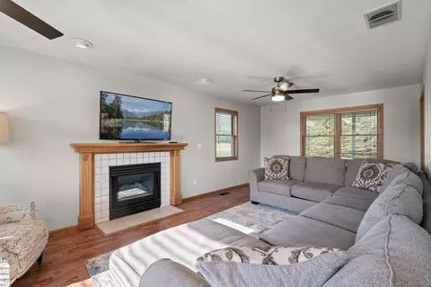 27868 Polk St NE, Isanti, MN 55040