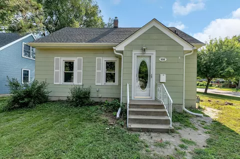 926 Kilian Blvd SE, Saint Cloud, MN 56304