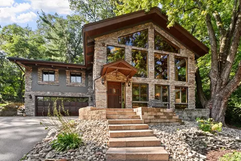 11705 Live Oak Dr, Minnetonka, MN 55305