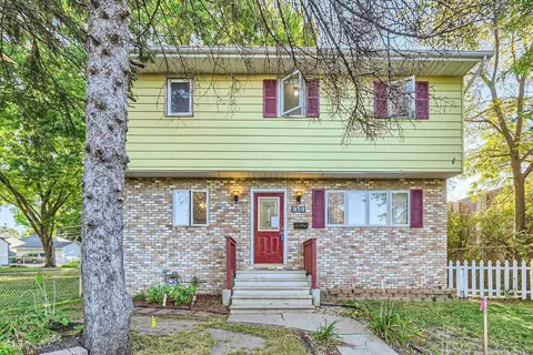 939 8th Ave S, South Saint Paul, MN 55075