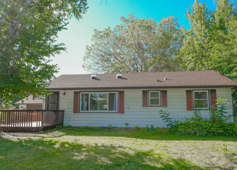 1767 Onacrest Curv, Maplewood, MN 55117