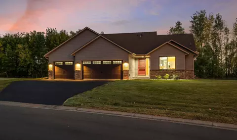 1051 10th St S, Delano, MN 55328