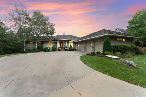 18778 Melrose Chase, Eden Prairie, MN 55347