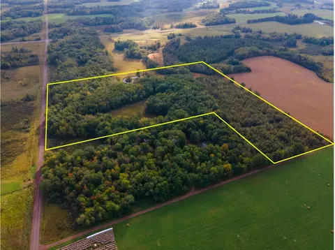 000 Bitternut Ln, Hinckley, MN 55037