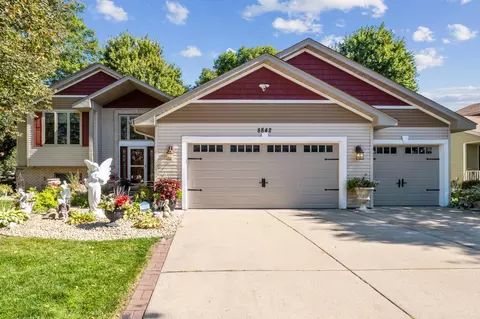8842 Kentucky Ave N, Brooklyn Park, MN 55445