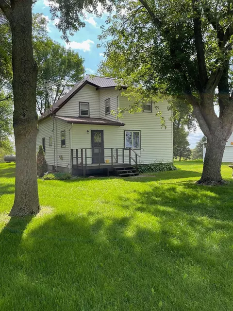 43609 790th Ave, Truman, MN 56088