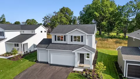 1131 Compton Ave, River Falls, WI 54022 photo 2