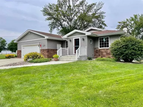 901 Spicer Rd, Albert Lea, MN 56007 photo 2