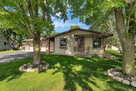 332 7th Ave SE, Saint Joseph, MN 56374
